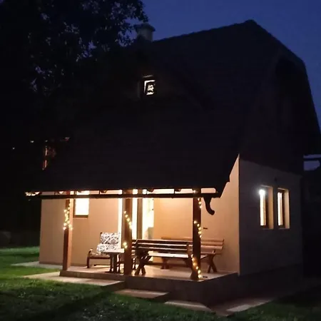 Planinska Kuca Pantelic Holiday home *